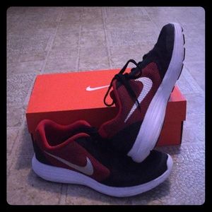 Nike Revolution 3